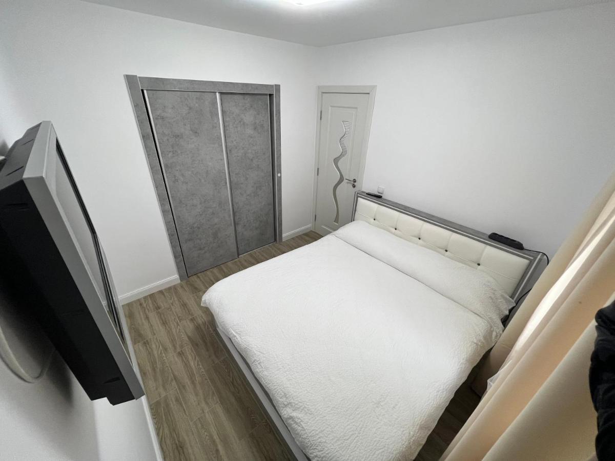 Rov Apartment Suceava Exterior photo